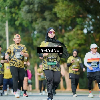 Runner Photo 6877537