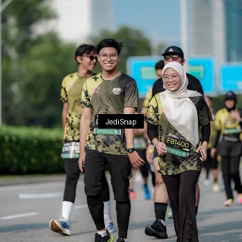 Runner Photo 6877548
