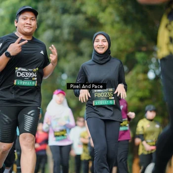 Runner Photo 6877581