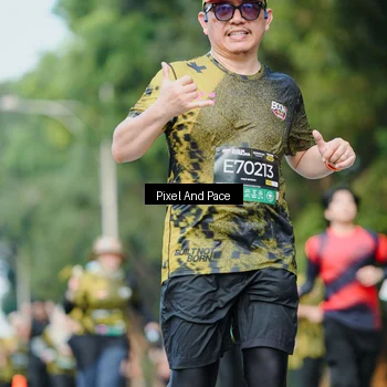 Runner Photo 6877624