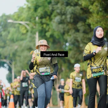 Runner Photo 6877639