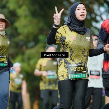 Runner Photo 6877654