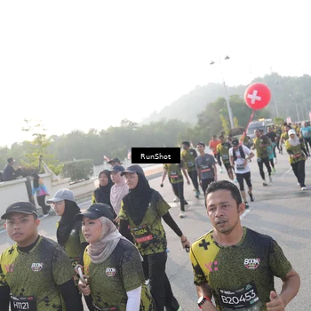 Runner Photo 6877662