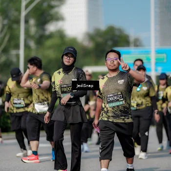 Runner Photo 6877677