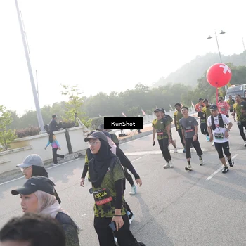 Runner Photo 6877687