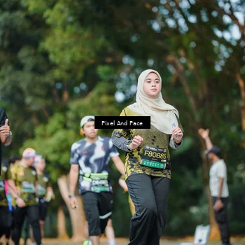 Runner Photo 6877700