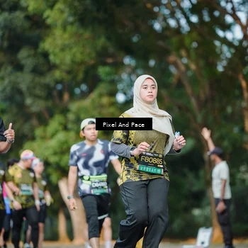 Runner Photo 6877702