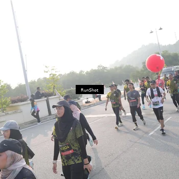 Runner Photo 6877708