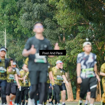 Runner Photo 6877712