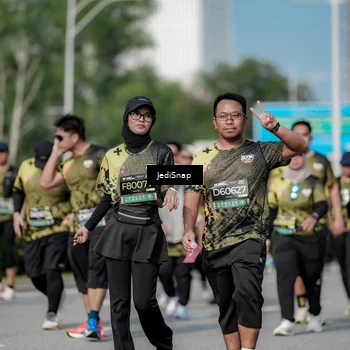 Runner Photo 6877722