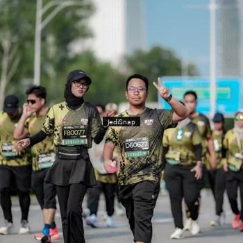 Runner Photo 6877740