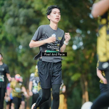 Runner Photo 6877742