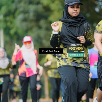 Runner Photo 6877768