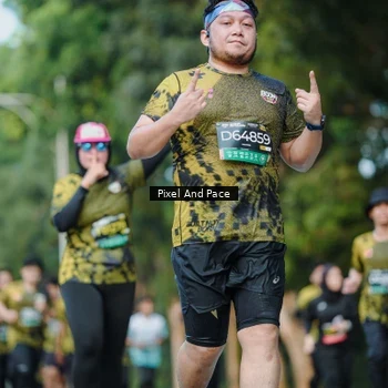 Runner Photo 6877811