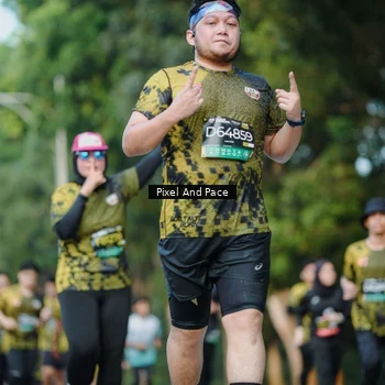 Runner Photo 6877842