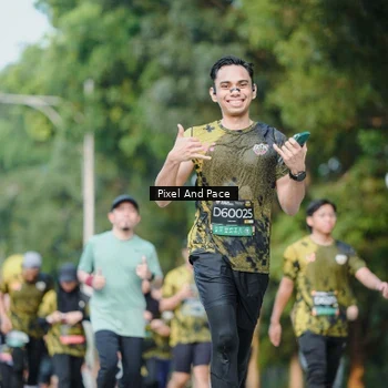 Runner Photo 6877844