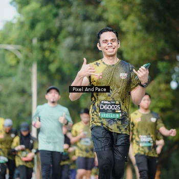 Runner Photo 6877852