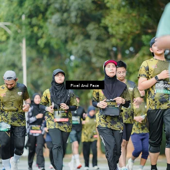 Runner Photo 6877864