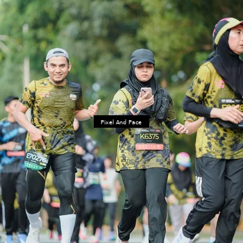 Runner Photo 6877878
