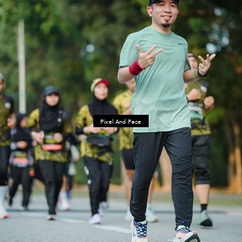 Runner Photo 6877880