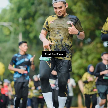 Runner Photo 6877898