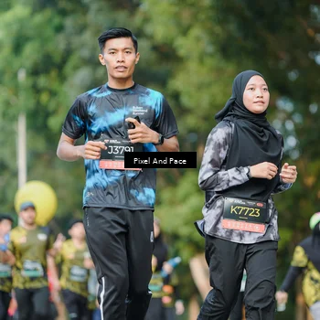 Runner Photo 6877900