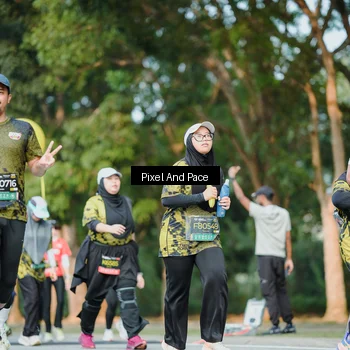 Runner Photo 6877921