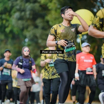 Runner Photo 6877960