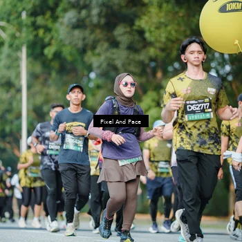 Runner Photo 6877973