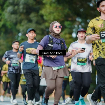 Runner Photo 6877979