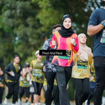 Runner Photo 6877993