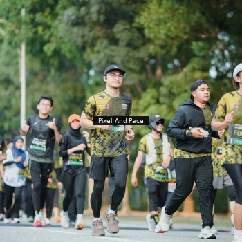 Runner Photo 6878008