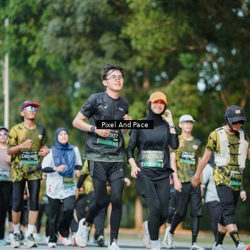 Runner Photo 6878031