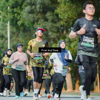 Runner Photo 6878053