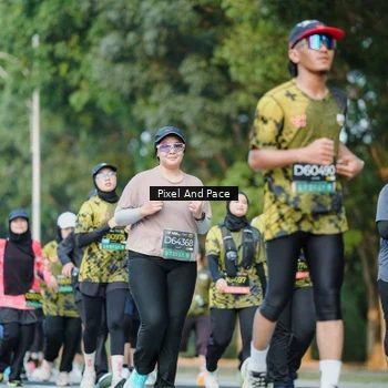 Runner Photo 6878058