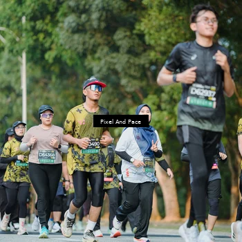 Runner Photo 6878060