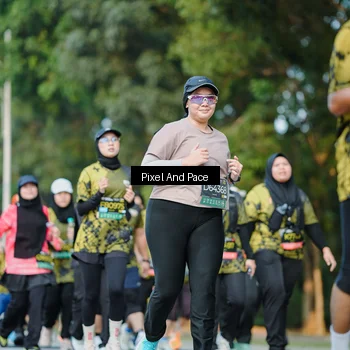 Runner Photo 6878062
