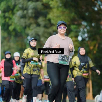 Runner Photo 6878069