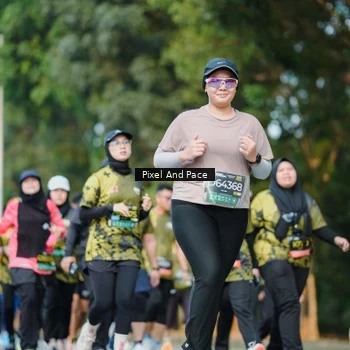 Runner Photo 6878073