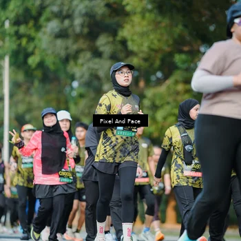 Runner Photo 6878075