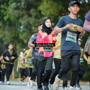 Runner Photo 6878076