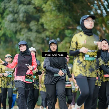 Runner Photo 6878088