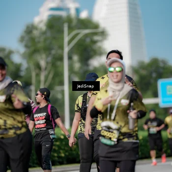 Runner Photo 6878090