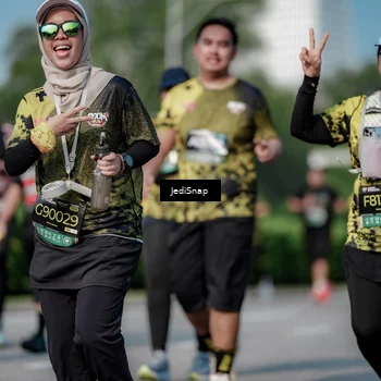 Runner Photo 6878128