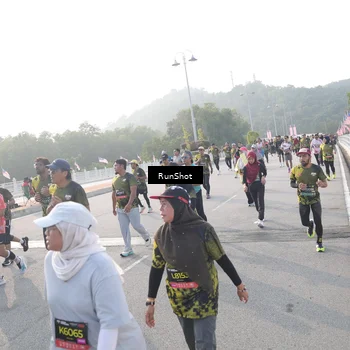 Runner Photo 6878162