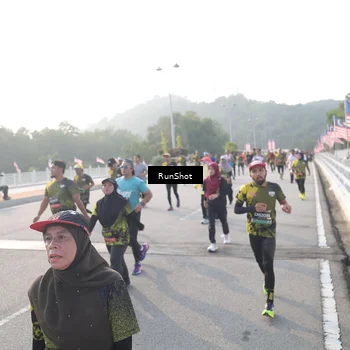 Runner Photo 6878167
