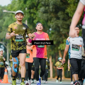 Runner Photo 6878181