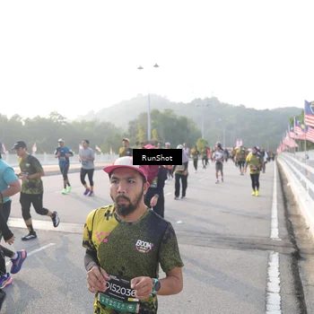 Runner Photo 6878184