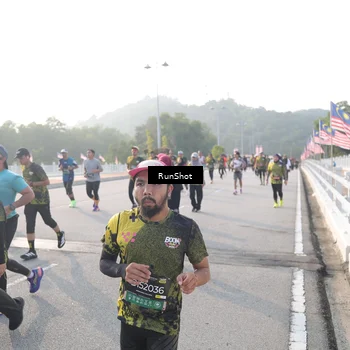 Runner Photo 6878187