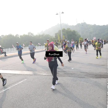 Runner Photo 6878205